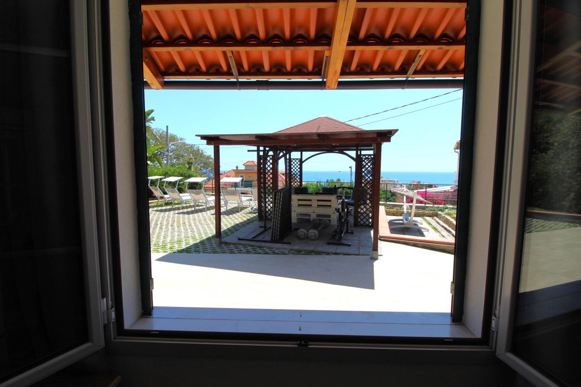 La Pace, Il Sole, Il Mare - Sanremo Casa Indipendente Vista Mare, Posto Auto Privato, Ampio Spazio Esterno Attrezzato, A Pochi Minuti Dalle Spiagge ภายนอก รูปภาพ
